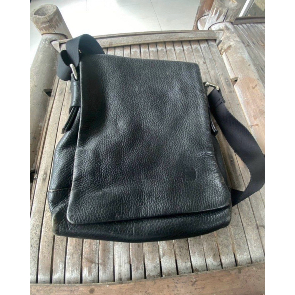 Tas Selempang Elisabeth