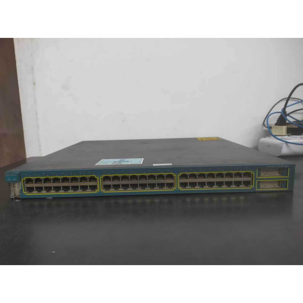 Switch Hub Cisco catalyst 3550 Series 48Port Minus 28Port