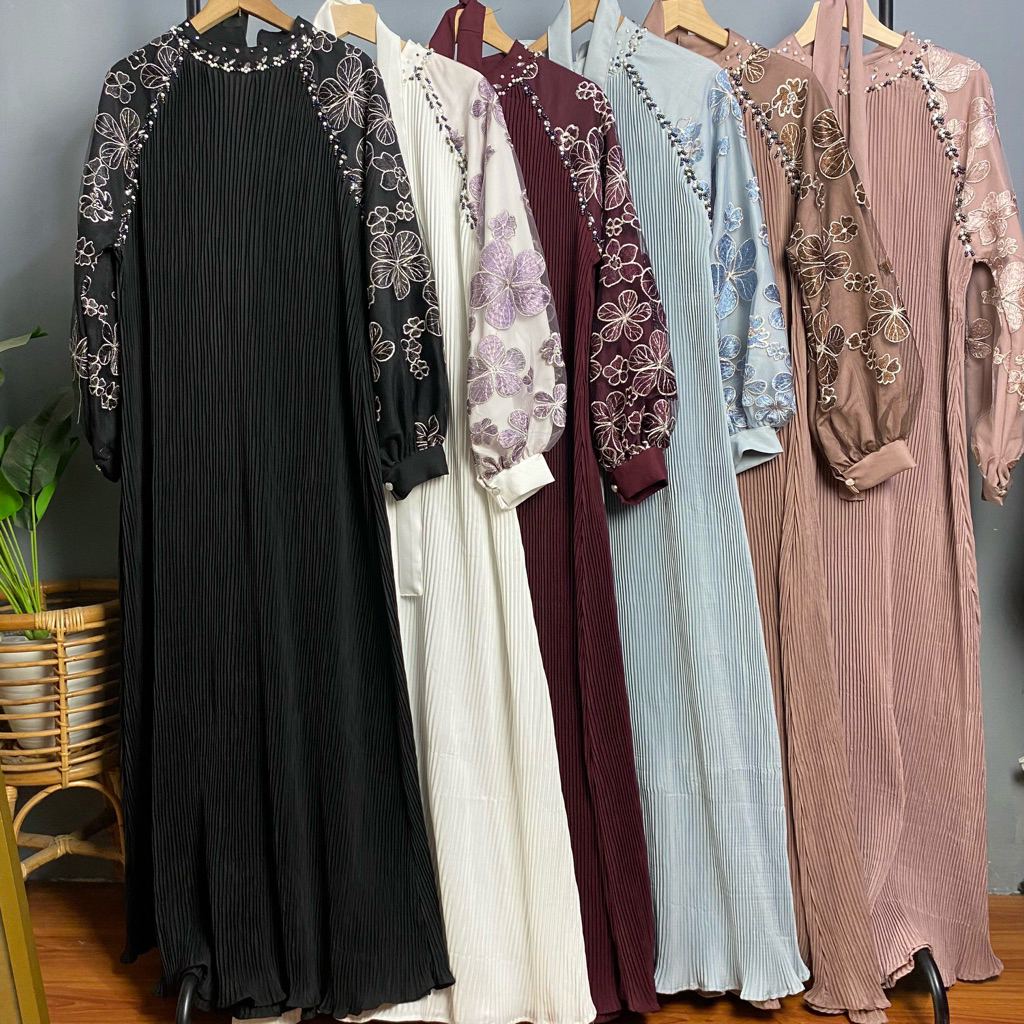 DRESS PLISKET Lengan brokat