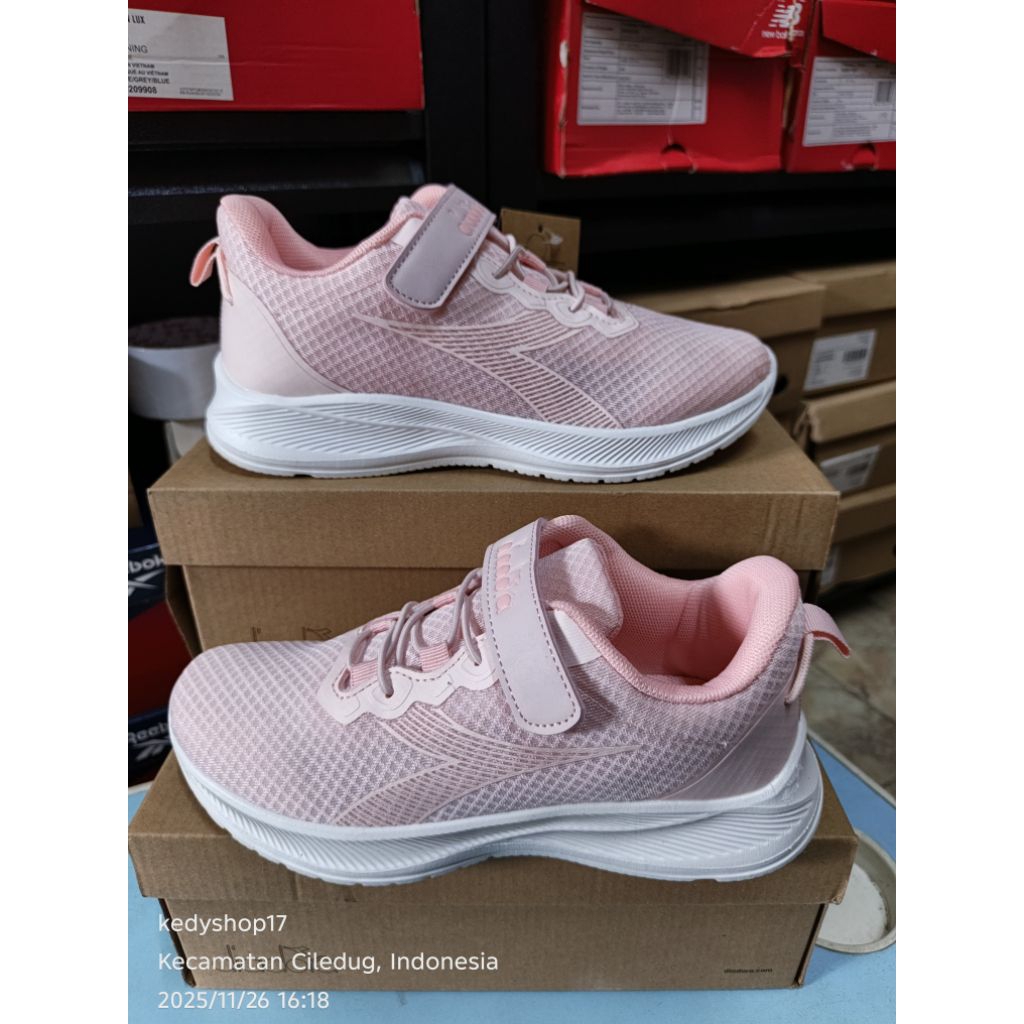 Size 34,35 | Sepatu Olahraga Anak Diadora Najla Pink original