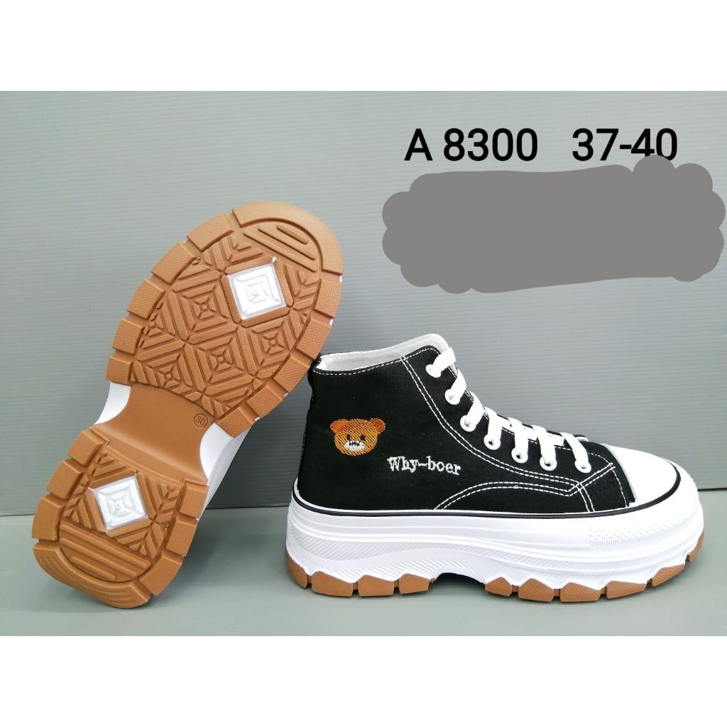 SEPATU WANITA / SEPATU BOOT TALI HITAM PUTIH 8300