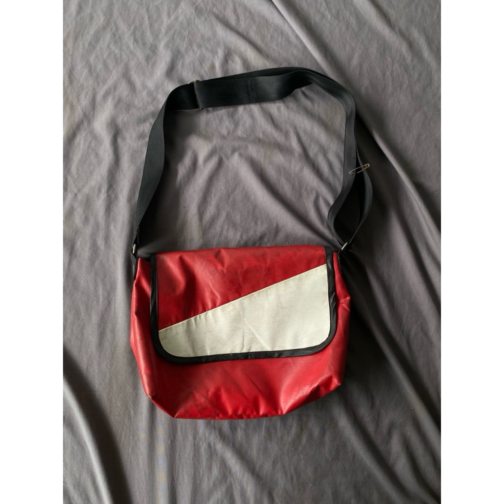 Sling Bag Messenger Not Freitag