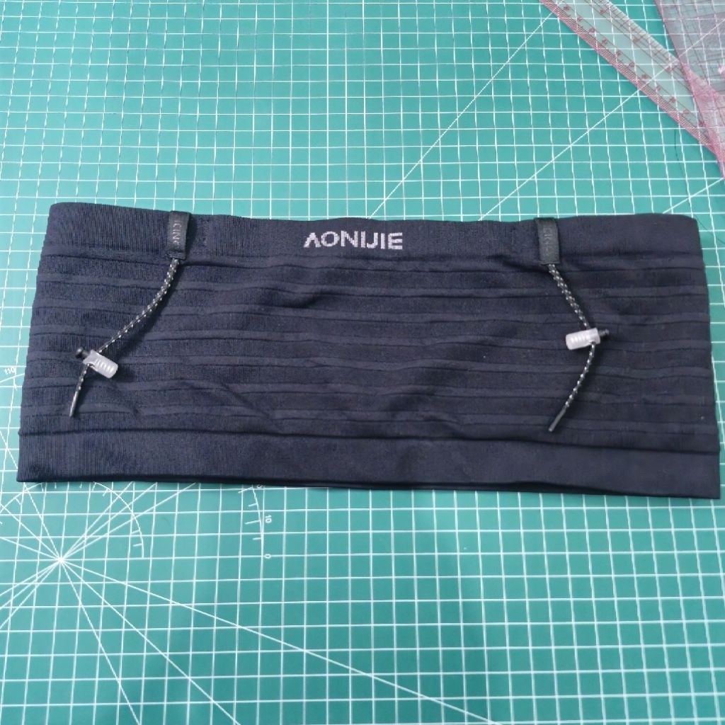 Aonijie Running Belt Bekas