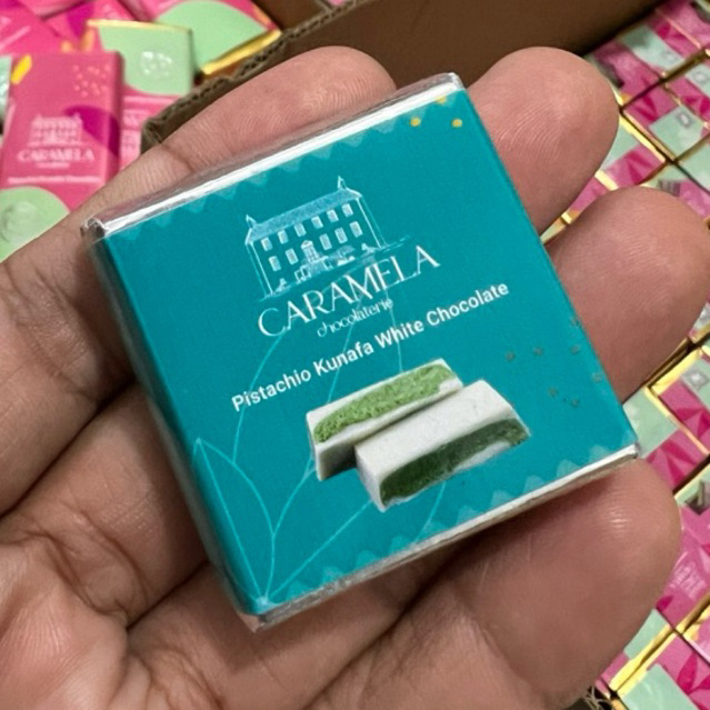 READY Coklat Putih Dubai mini Caramela (asli madinah)