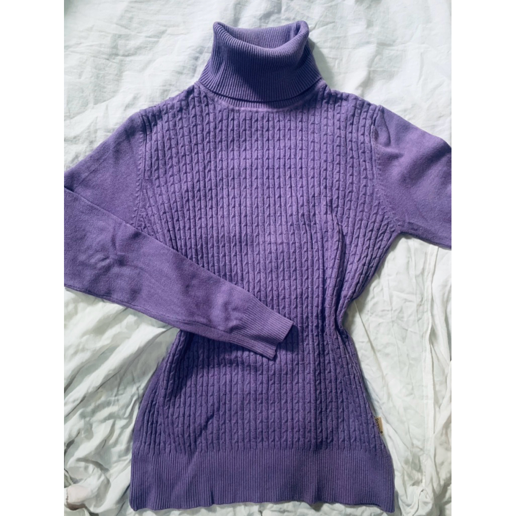 preloved turtleneck soda girl