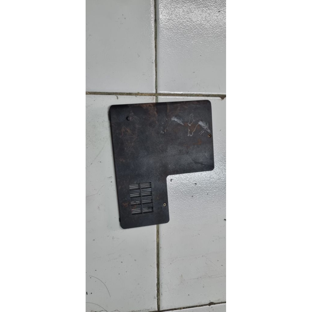 casing bawah tutup hdd toshiba C800,C800D,C840,L800,L840