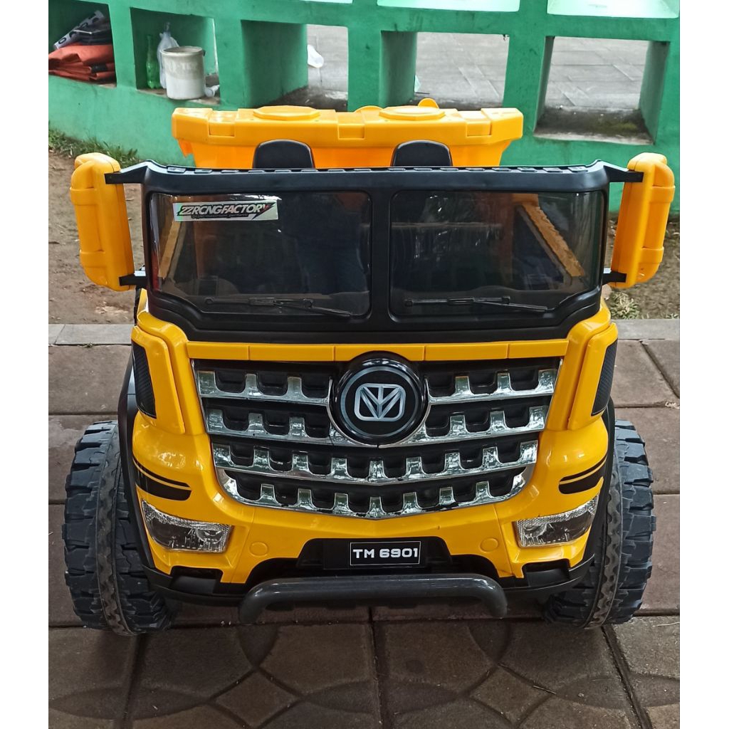 mobil aki dump truck jumbo bekas