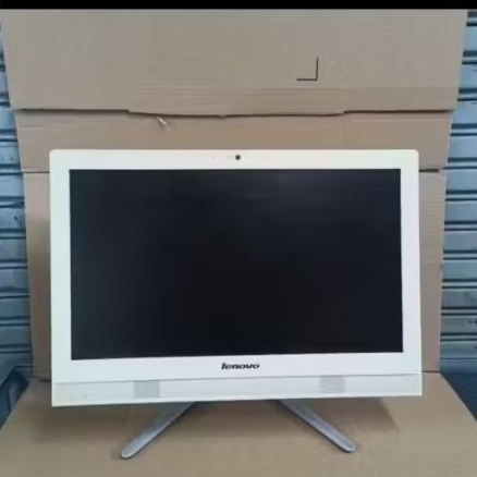 ALL IN ONE LENOVO.I 3 GEN 6.RAM 4 GB.SSD 128 GB