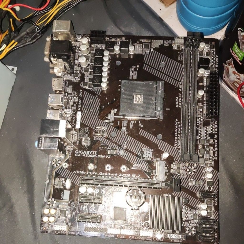 Gigabyte a320m s2h v2 rusak