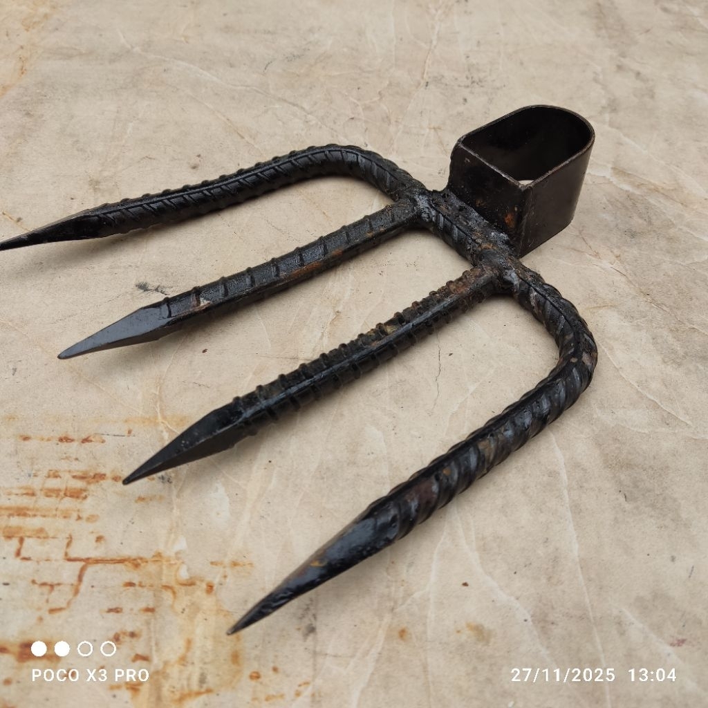 GARUKAN SAMPAH/ GARUKAN TANAH