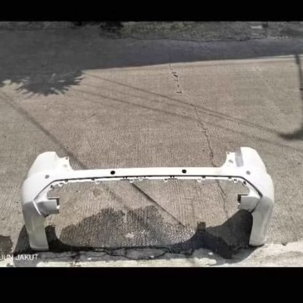 Bemper belakang pajero 2022 2023 2024 original
