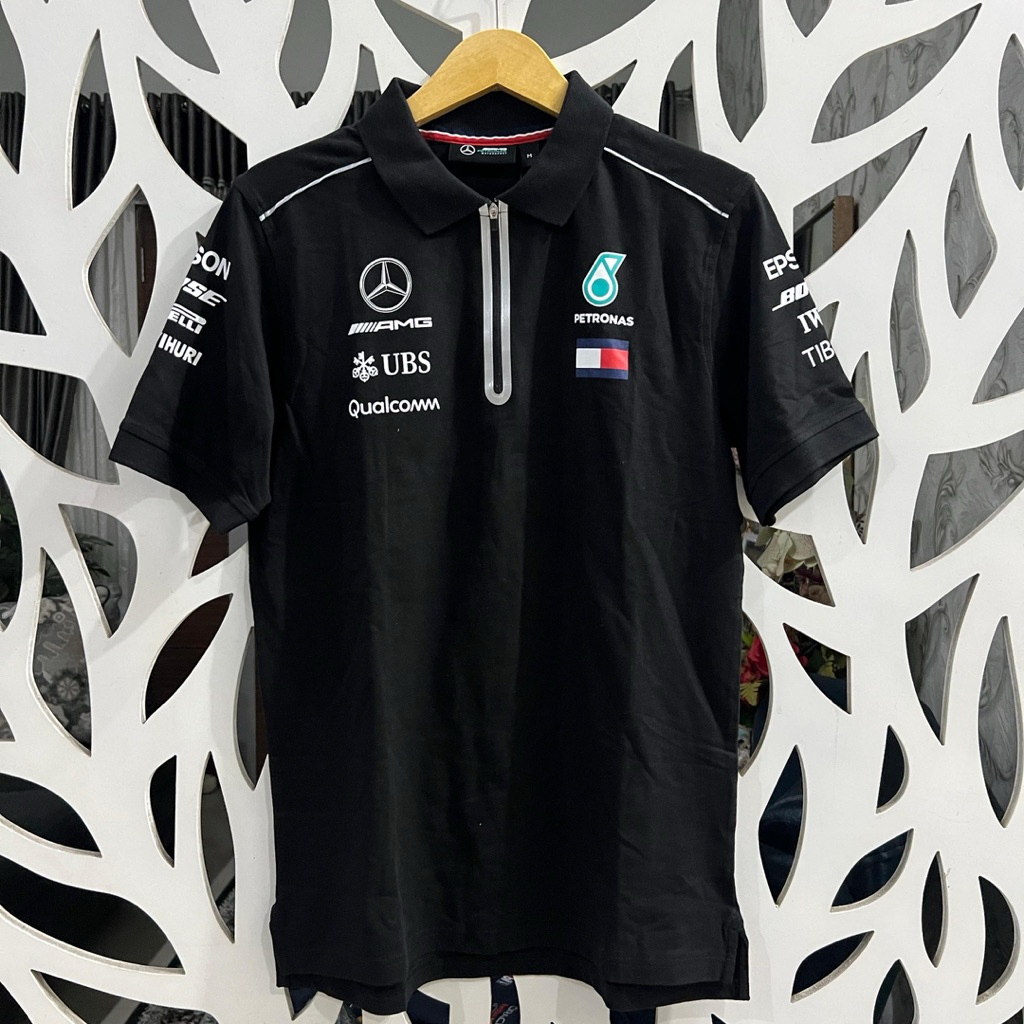 [BNWT/Size M] Baju Kaos Polo Mercedes AMG Petronas F1 2018