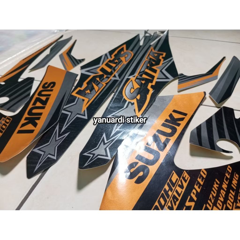STRIPING LIST STIKER SATRIA FU 150 NEW FACELIFT TAHUN 2014 HITAM GOLD BINTANG FU FL