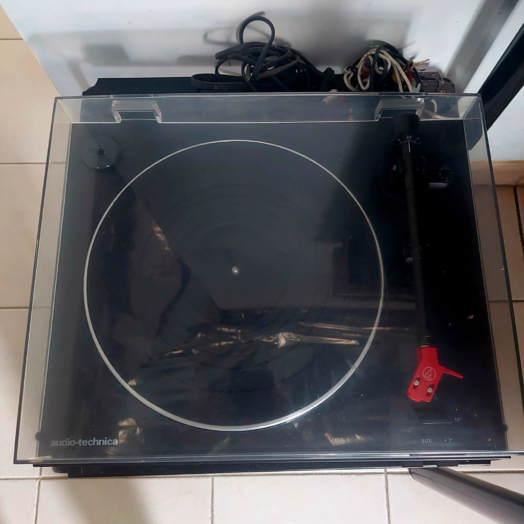 Vinyl Player Turntable & Vynil