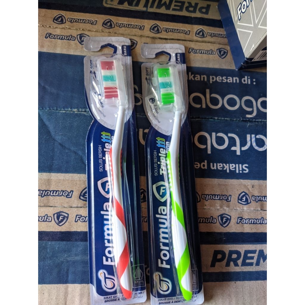 Sikat Gigi Formula Triple Action 1 Pcs