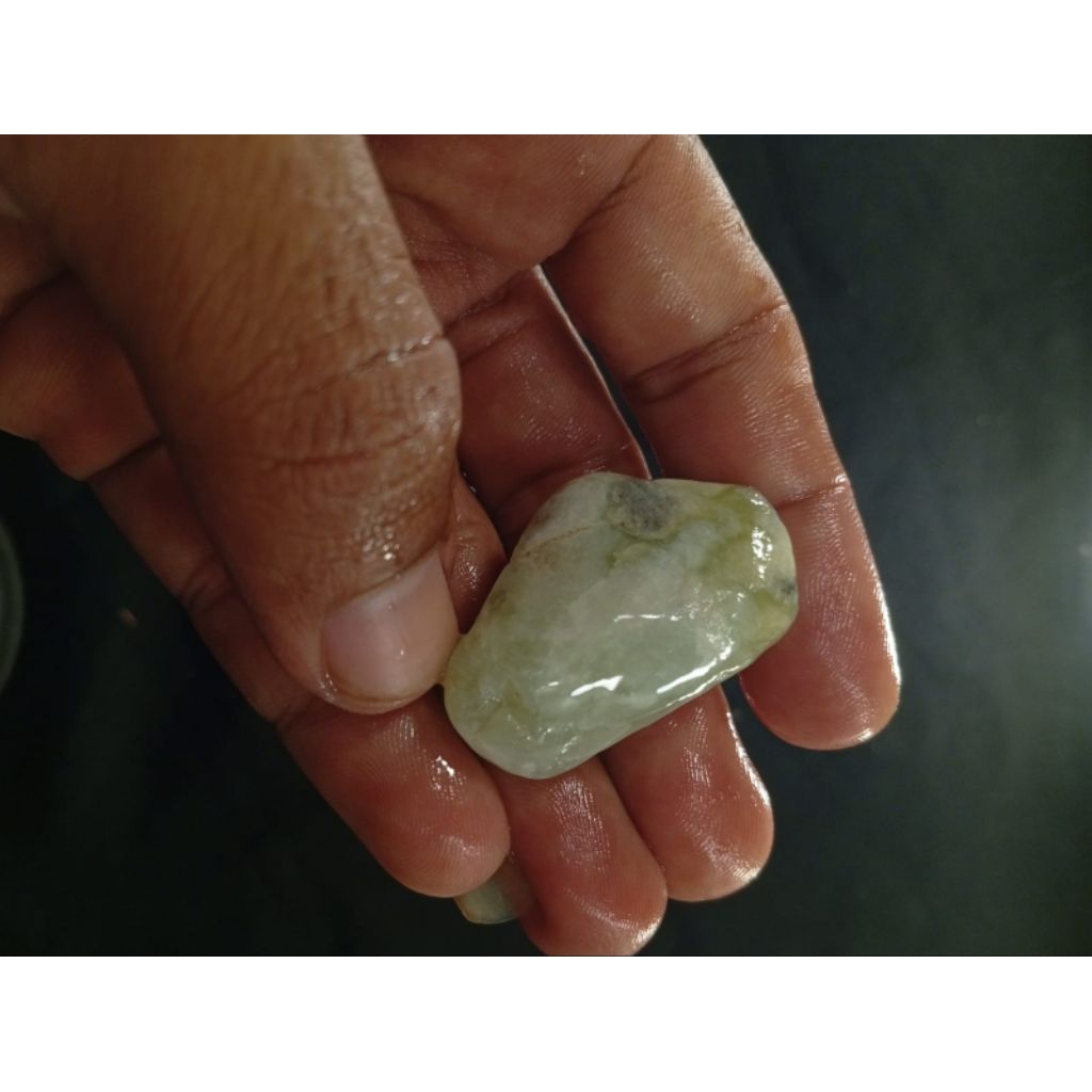 hasil temuan alam batu Giok hijau x putih 2
