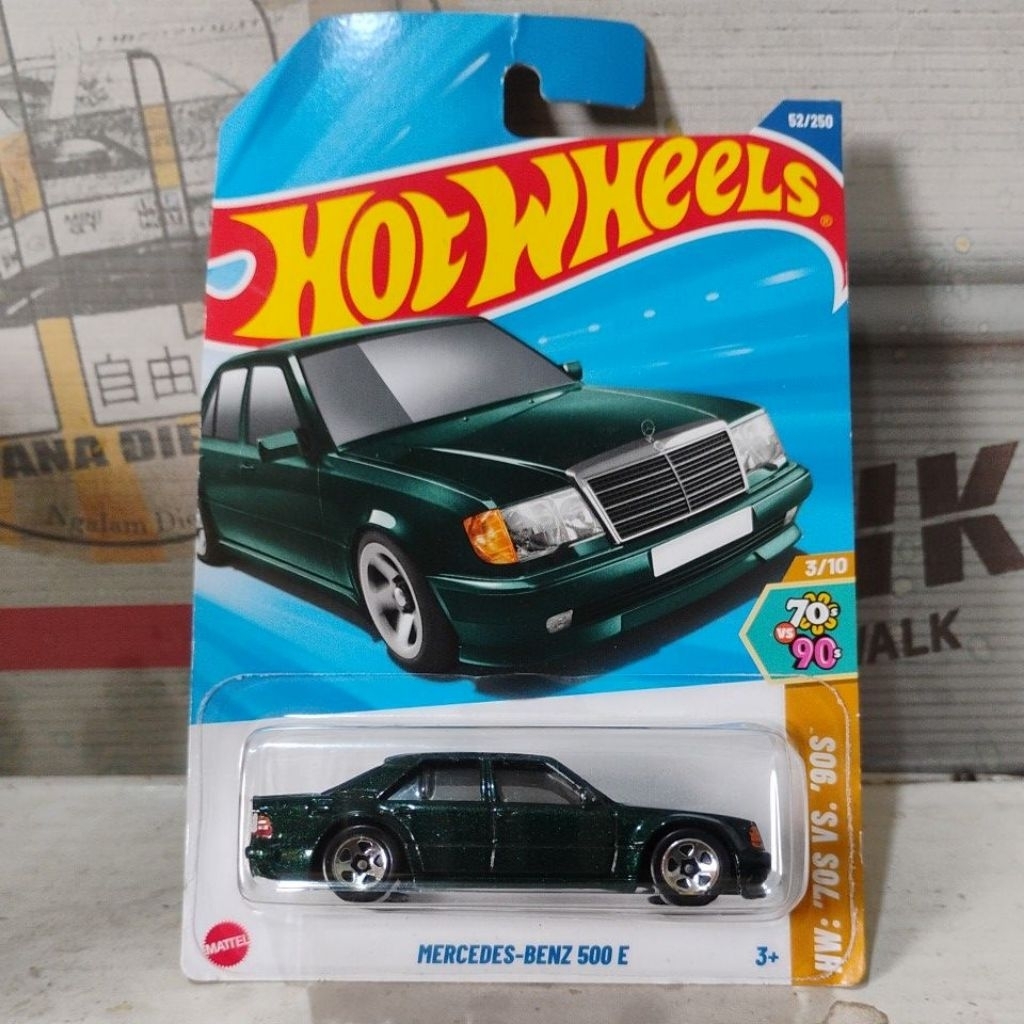 Hotwheels Mercedes Benz 500 E Hitam