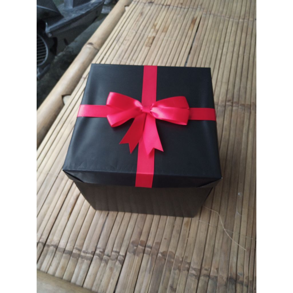 Explosion Box Kosongan Tiga Layer