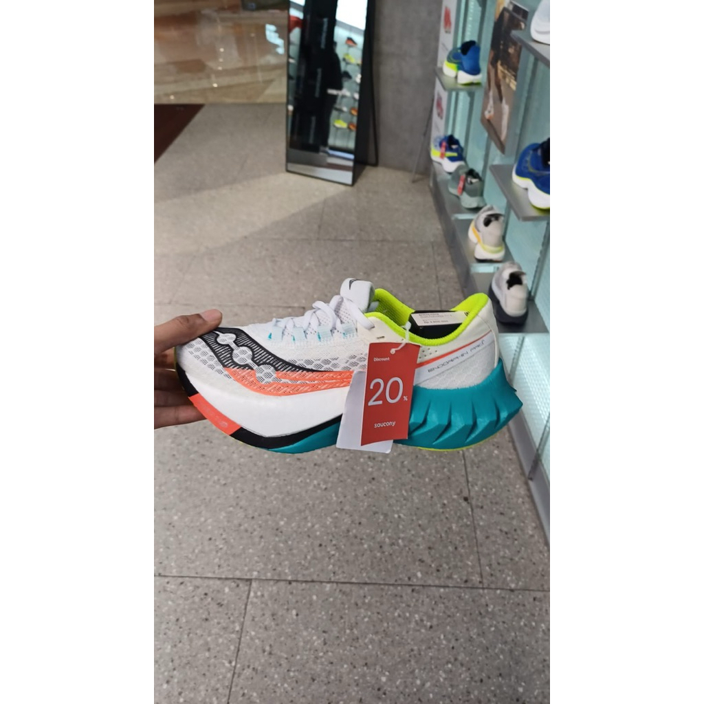 Saucony
