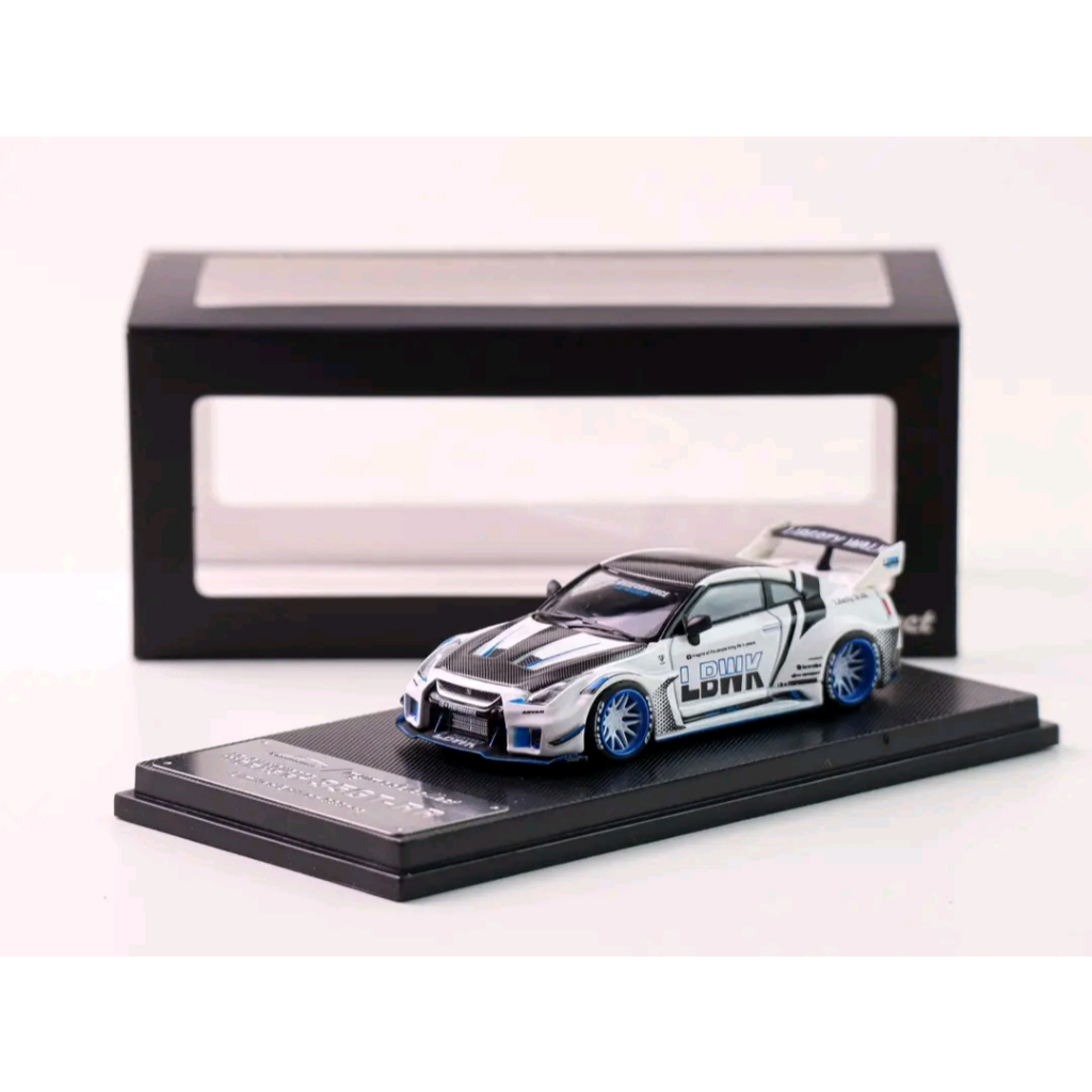 ModelCollect 1:64 LBWKNissan GTR R35