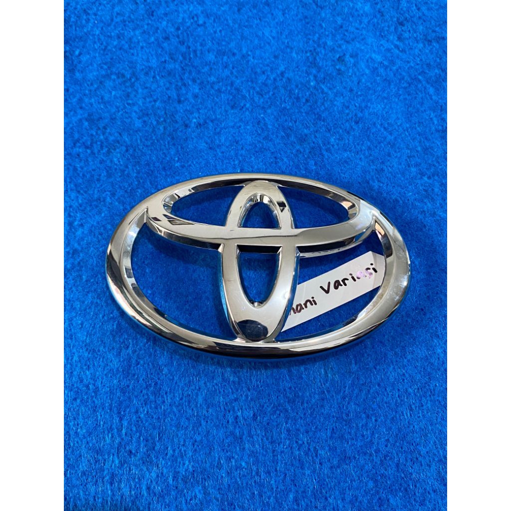 emblem logo grill depan original toyota yaris vios gen 3