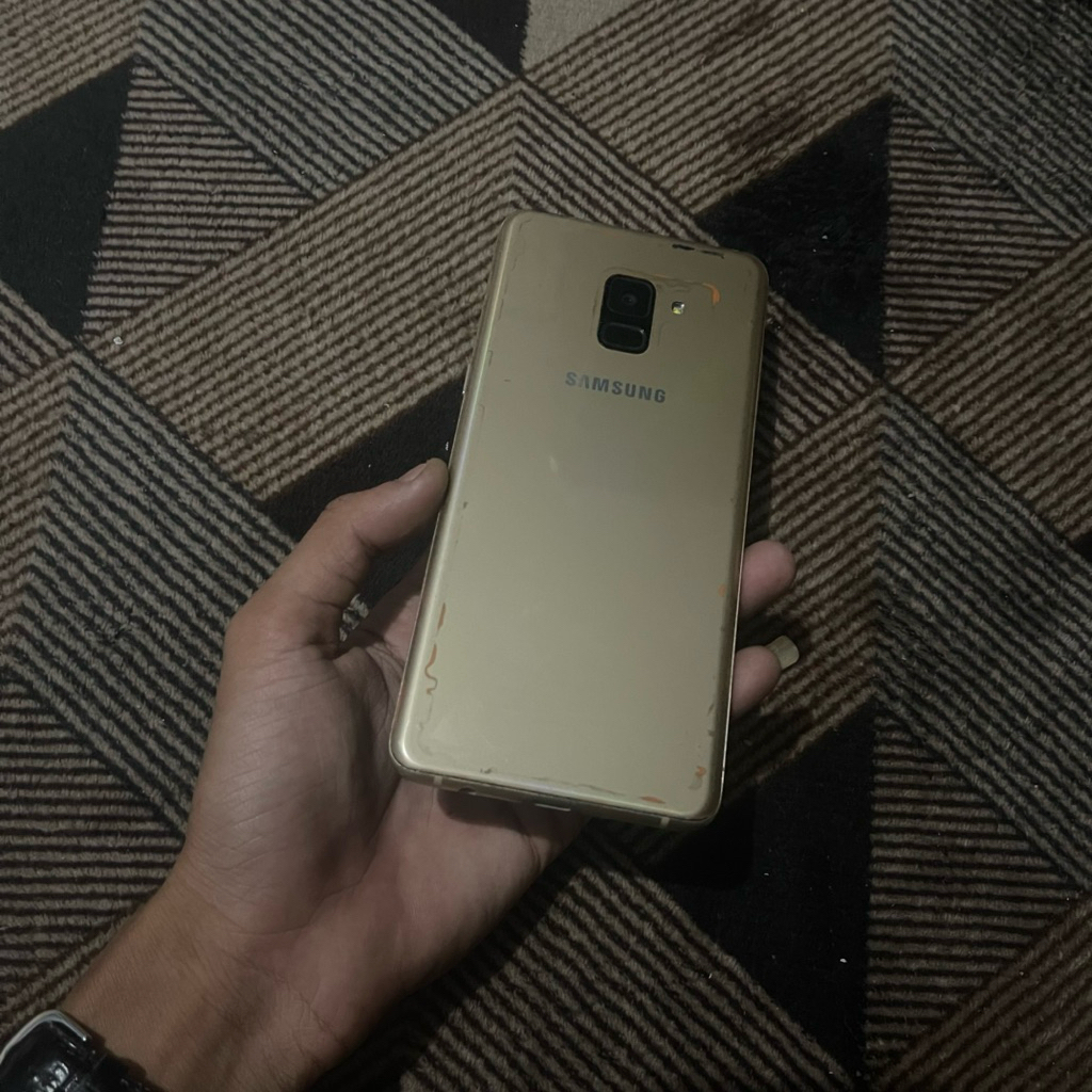 SAMSUNG A8 PLUS 2018 6/64 GB SECOND