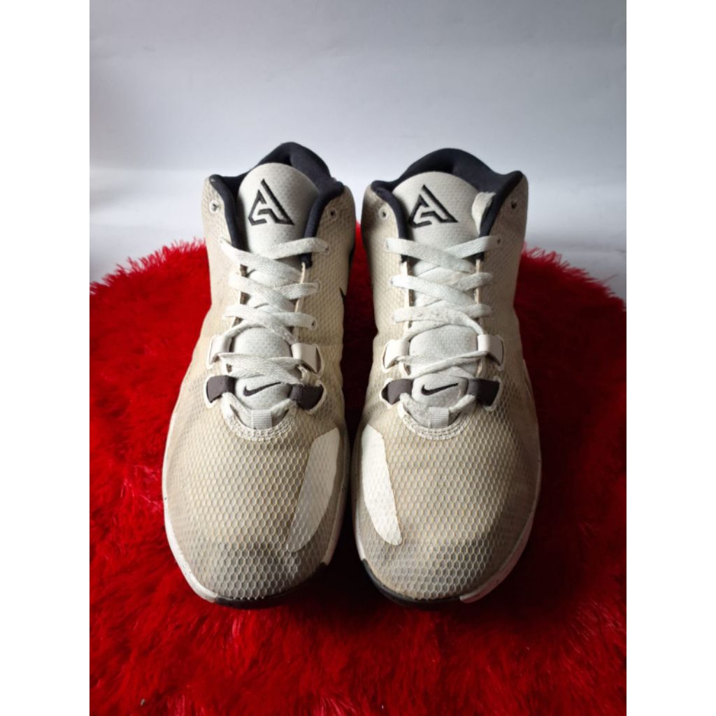 Sepatu basket second original ukuran 46