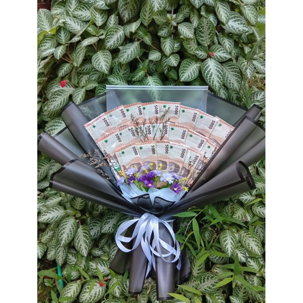 Bouquets uang 20 lembar, bouquet murah, bebas request warnah dll