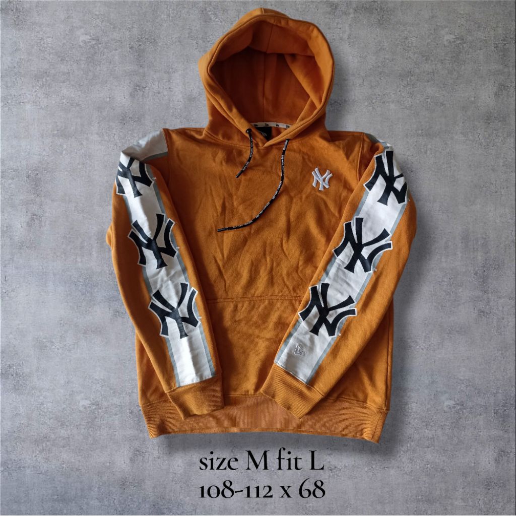 preloved hoodie new era x mlb yankess NY big tapped mustard size M fit L