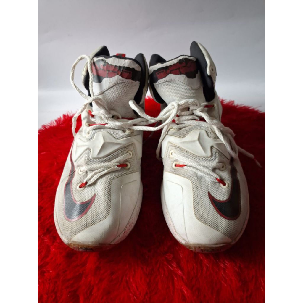 Sepatu Basket second Lebron Ukuran 40
