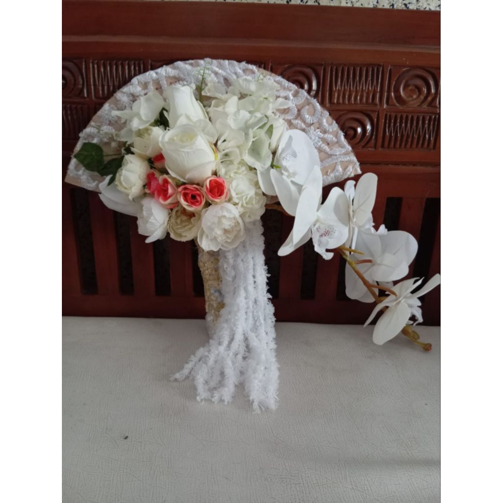 Fan Bouquet Premium Buket Bunga Pengantin Artificial Hand Bouquet Wedding Buket Prewedding Bungaa Ta