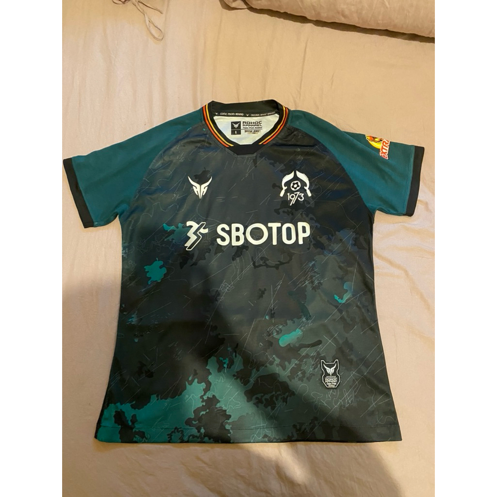 Jersey persikabo 1973 ( putih dan hijau )