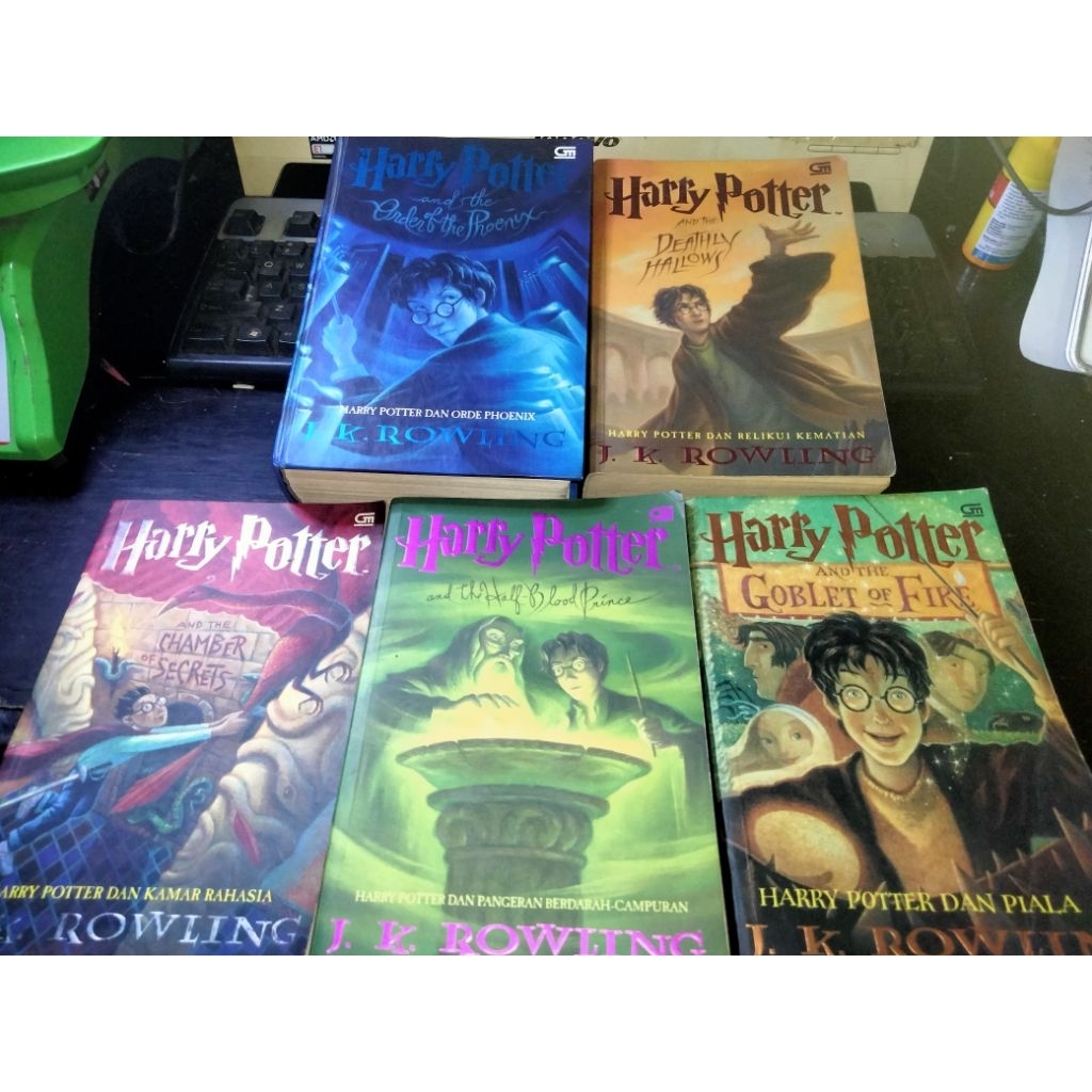 Novel Harry Potter J.K Rowling Preloved