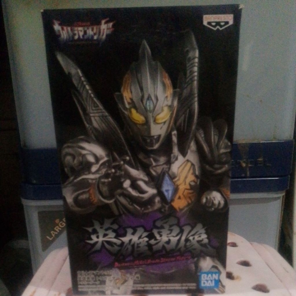 Darkness Hero's Brave Statuse Figure Ultraman Trigger Dark