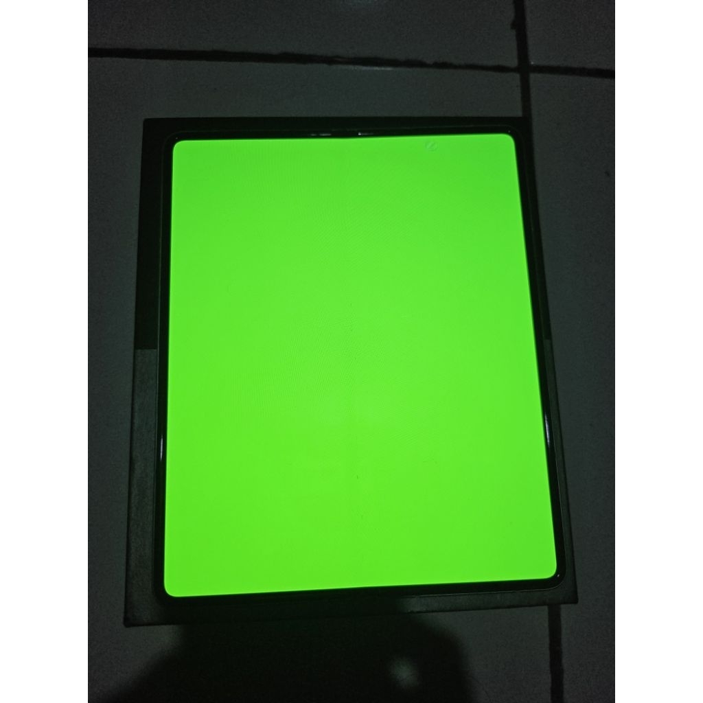 lcd z fold 3 minus fleksibel