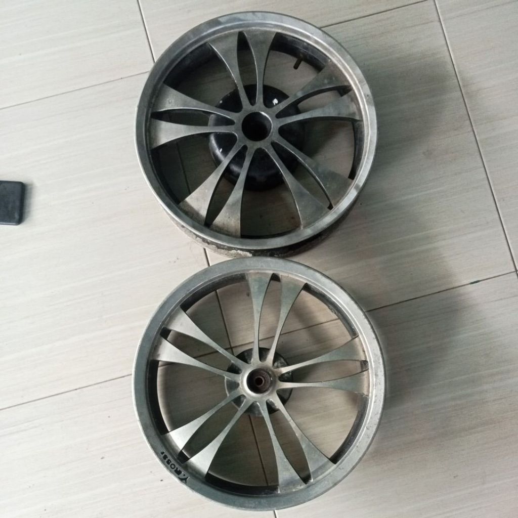 pelek velg honda beat variasi merk Rossi cocok untuk honda metik