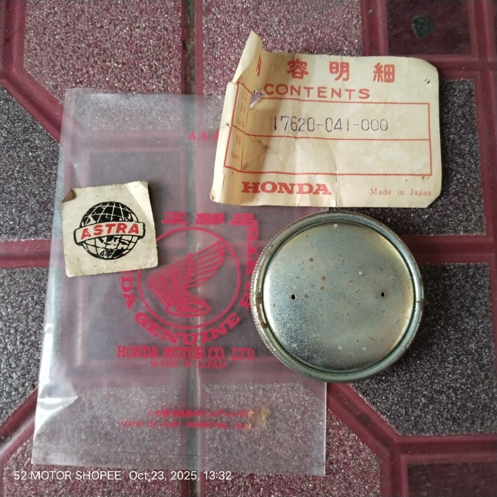 tutup tangki pispot C50 C70 original HM Japan
