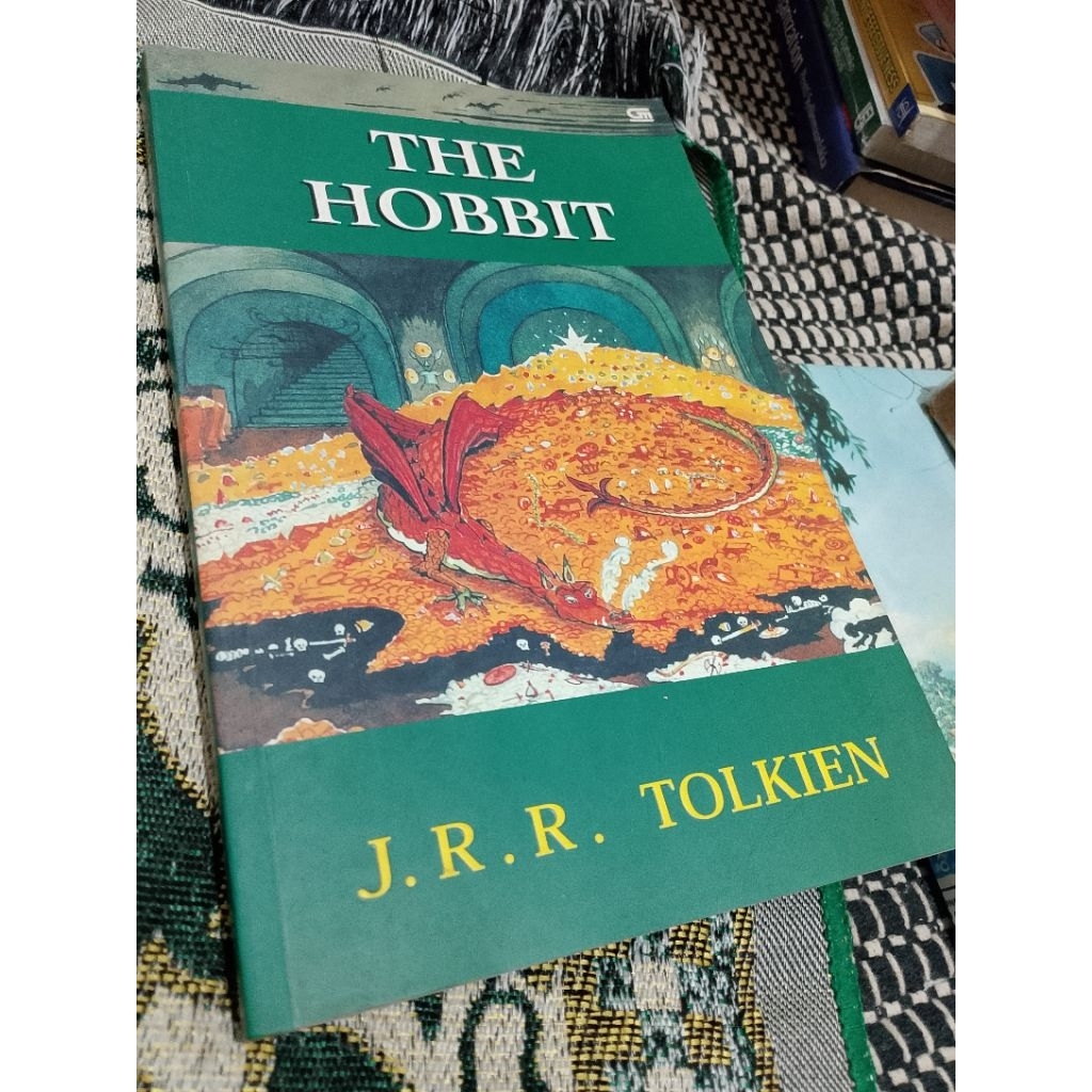 The Hobbit oleh Jrr Tolkien