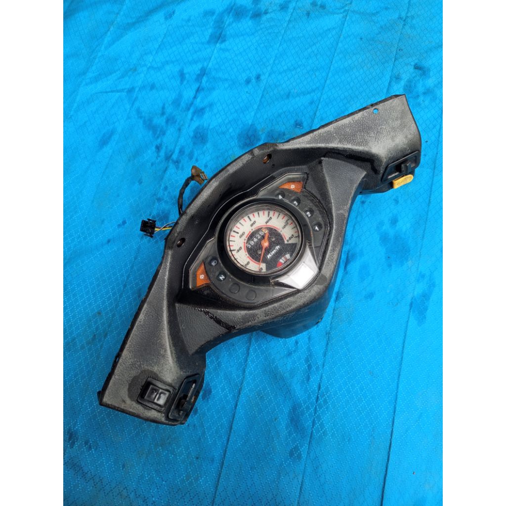 spidometer set Honda Revo old Original / spidometer set batok spidometer Revo old Original copotan
