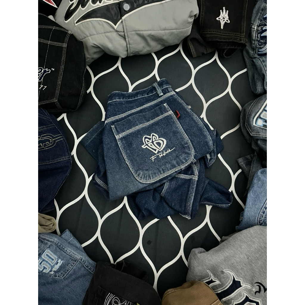 fubu baggy jeans hip hop | y2k | jnco | tribal gear | karl kani | wutang | ecko | rocawear |