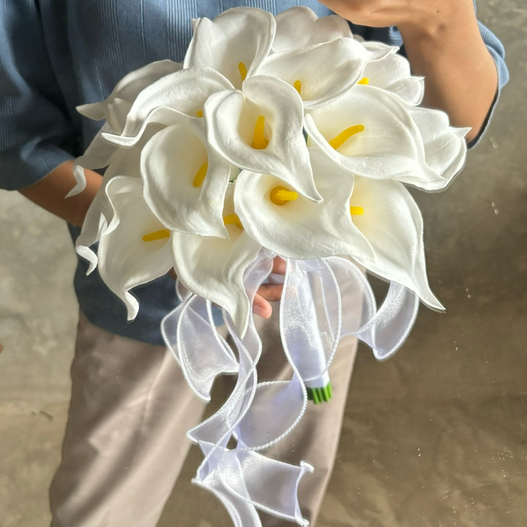 READY Calla Lily Bridal Bouquet/wedding bouquet/buket bunga calla lily /handbuket/handbouquet brides