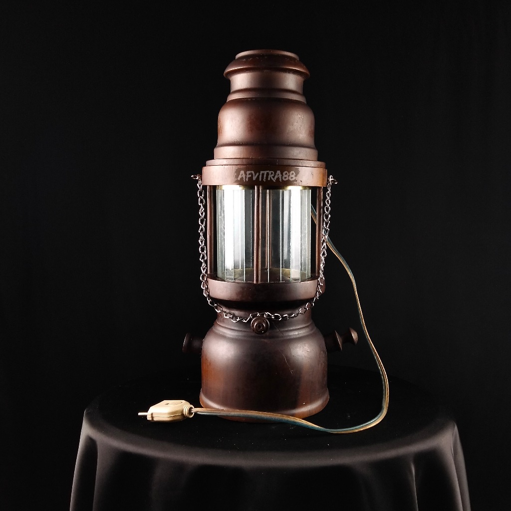 Lampu Petromak Kayu Jati / Lampu Hias Rumah / Hiasan Rumah  / Lampu Jadul Kayu Jati