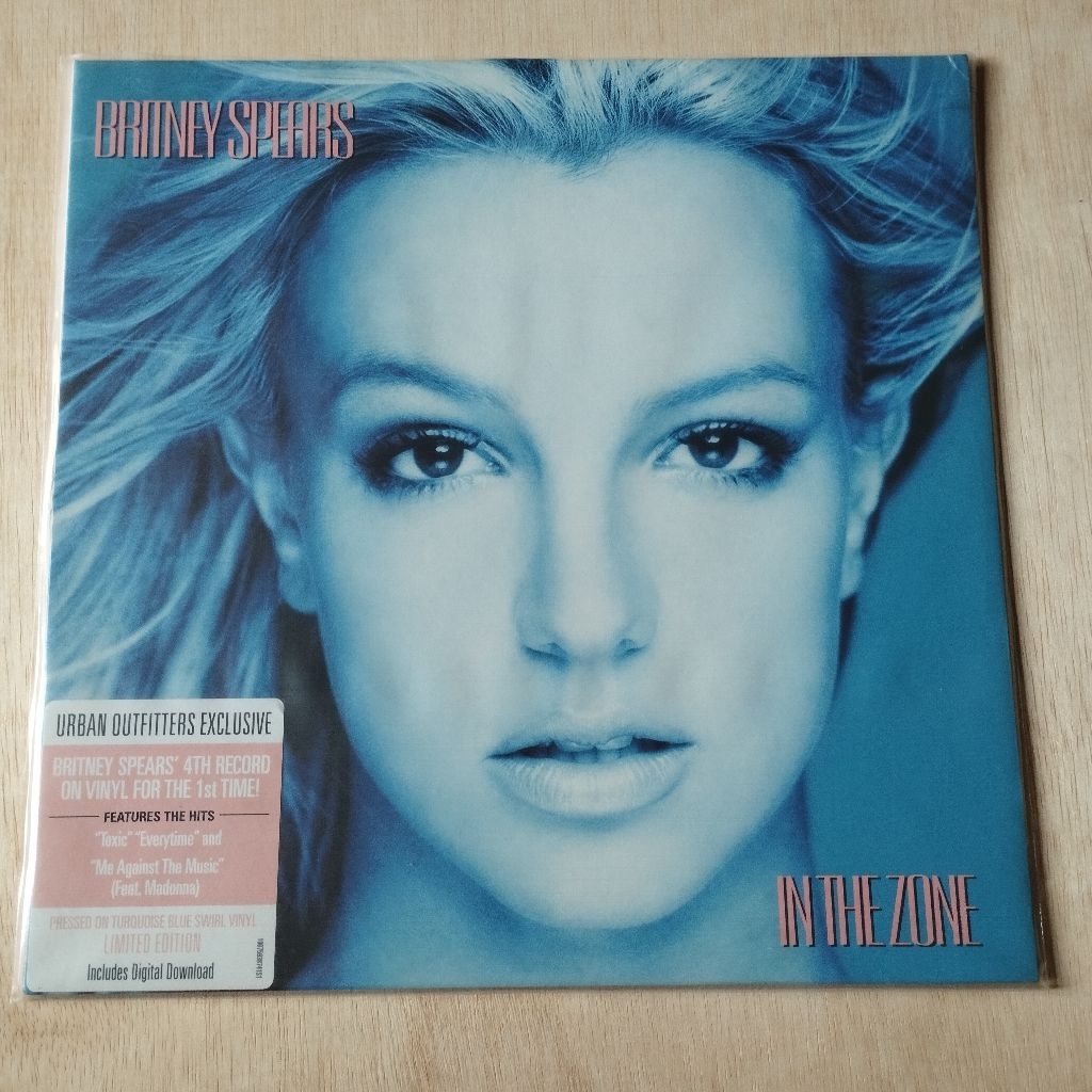 BRITNEY SPEARS - IN THE ZONE UO EXCLUSIVE VINYL (FIRST PRESSING)