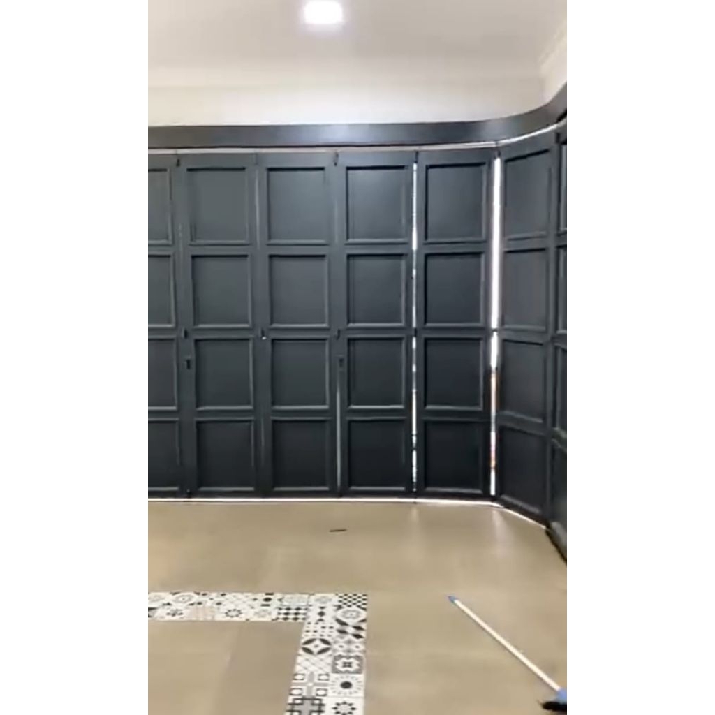 pintu henderson pintu garasi milenia Blacksteel