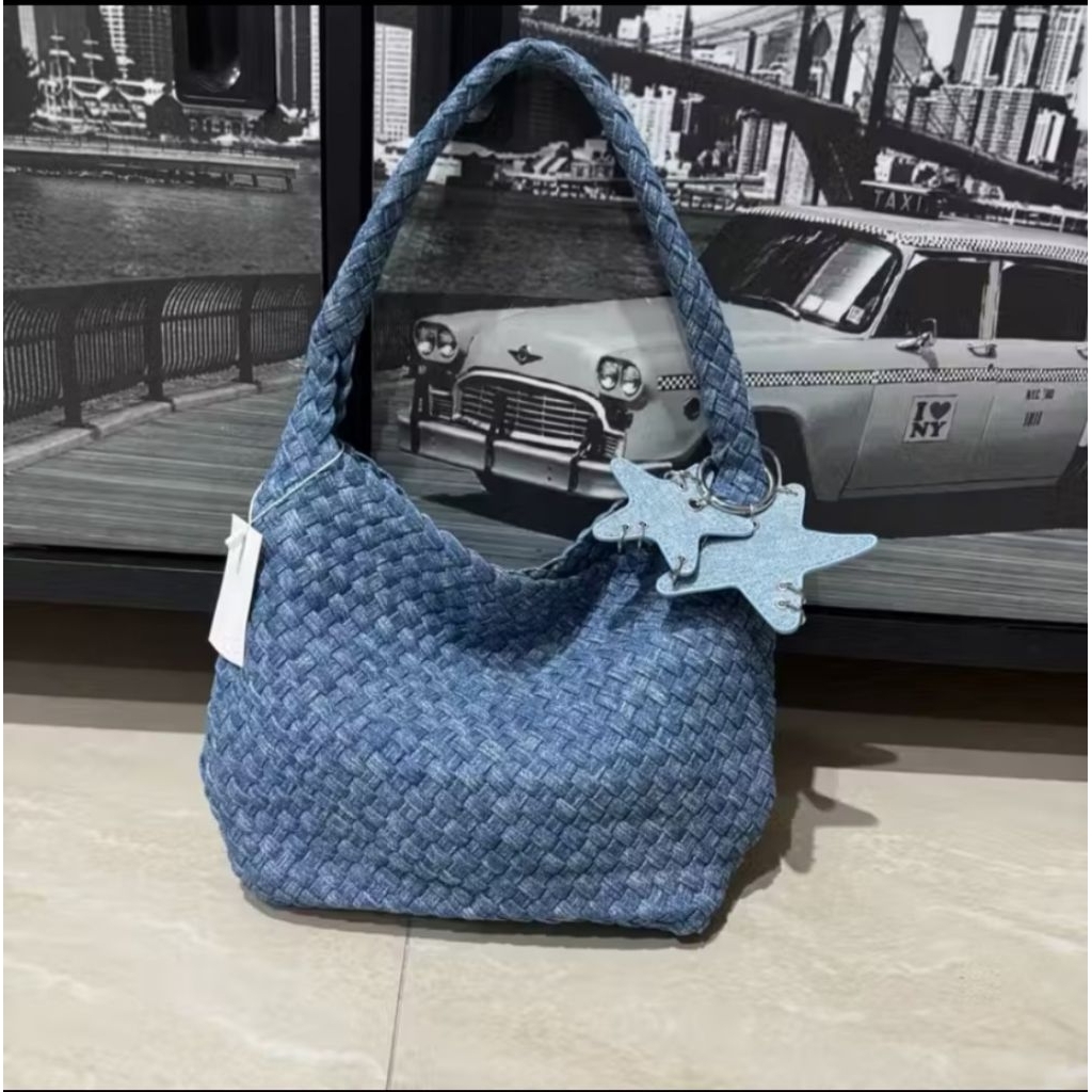 TAS DENIM MODEL ANYAM