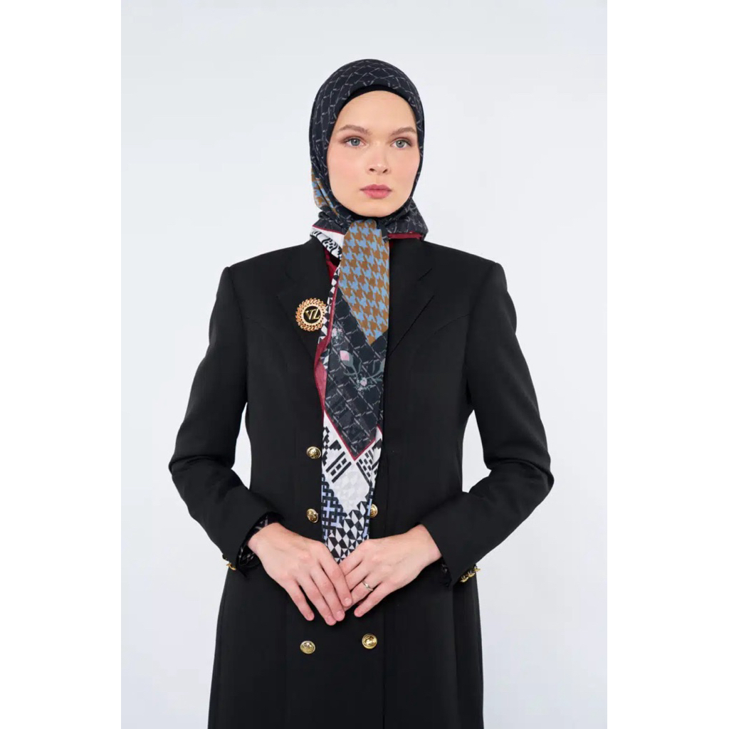 Vivi Zubedi Le Vermeil Scarf Black