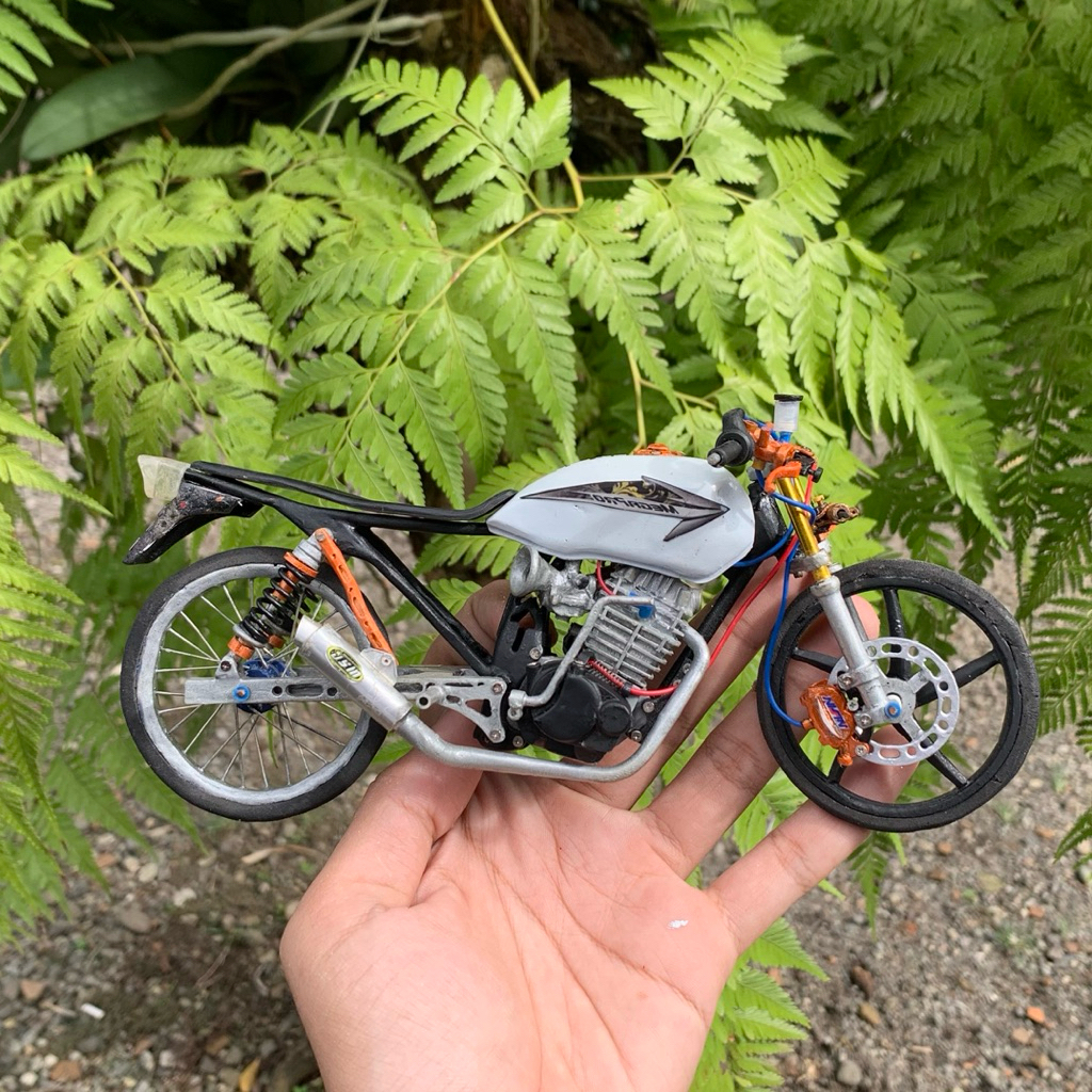 Miniatur Herex MegaPro Hiu trondol