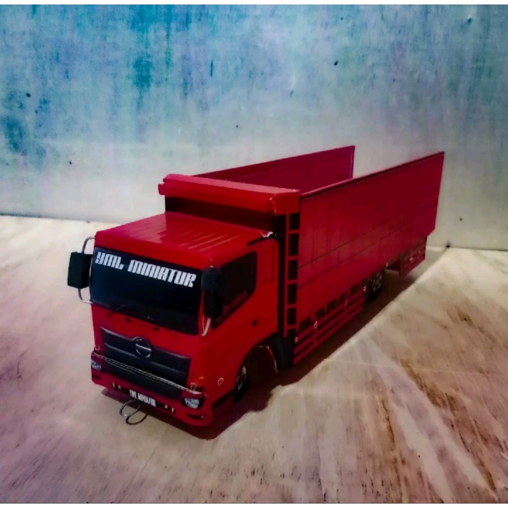 miniatur truk tronton Hino non lampu