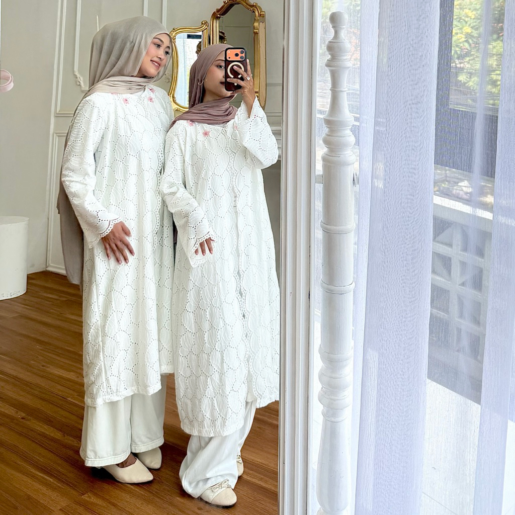 ADIVA Long outer lace - Outer panjang - outer brukat