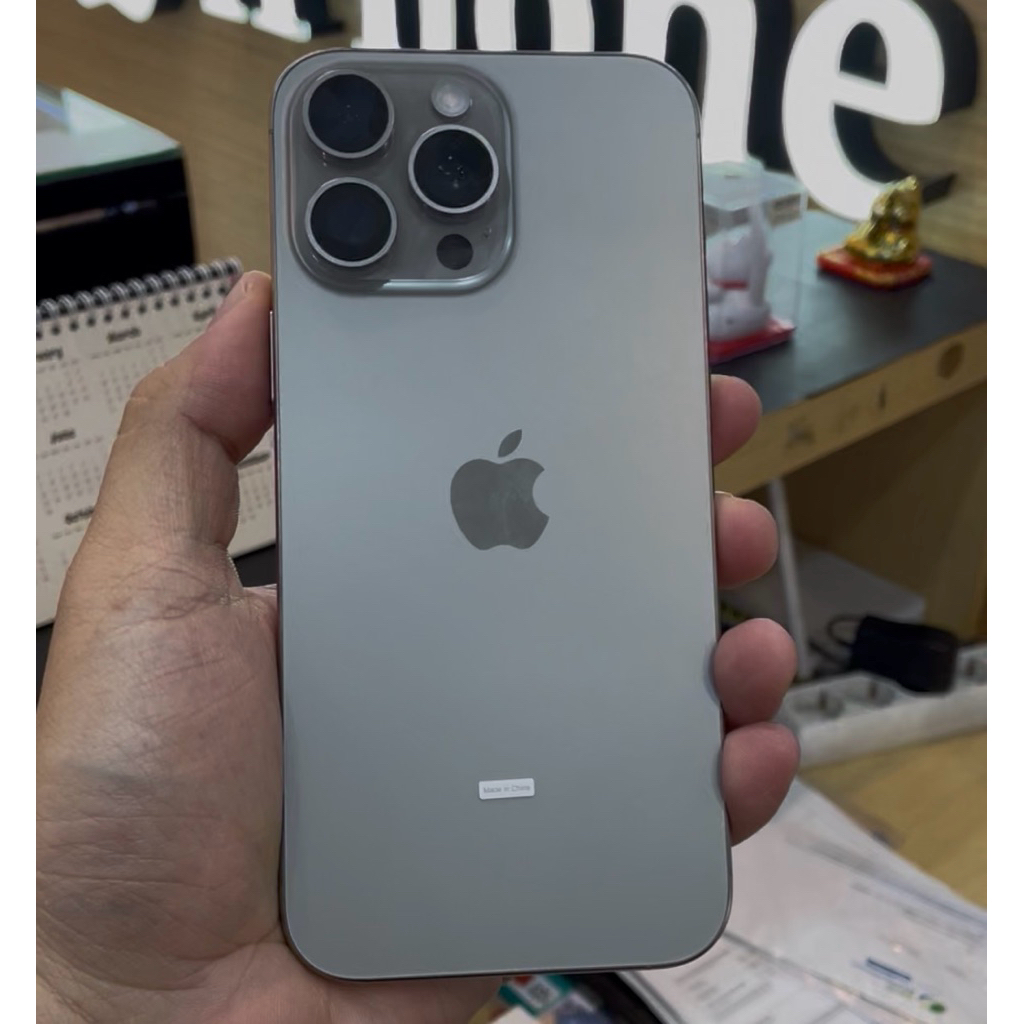 Apple iPhone 16 Pro Max 256 Second iBox